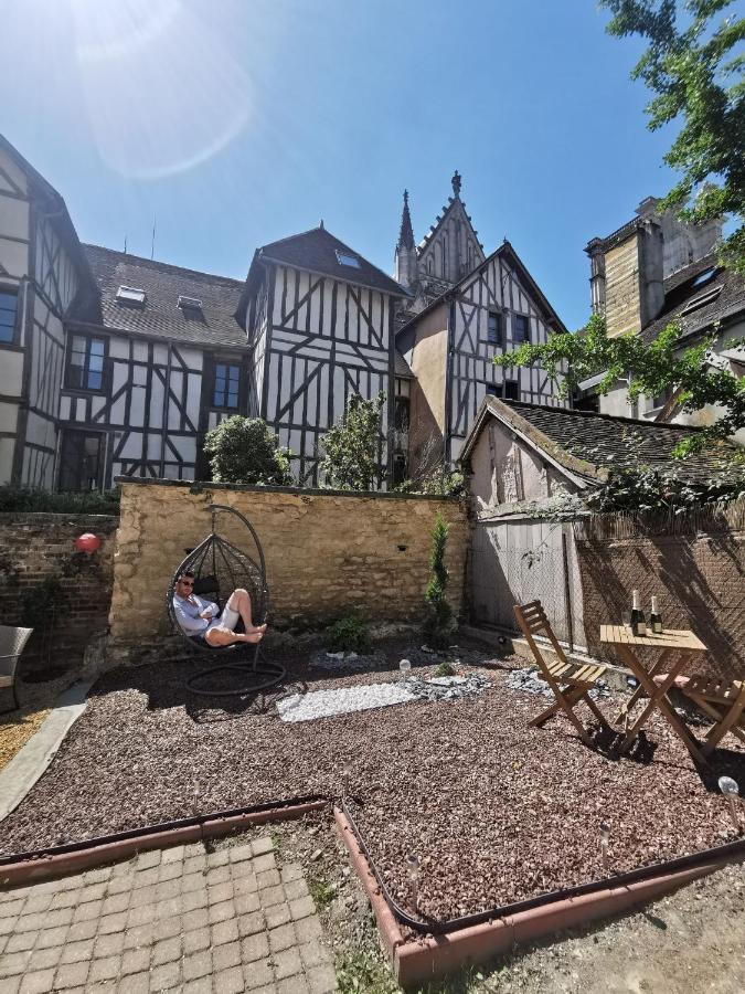 Le Papillon De La Cathedrale - Calme - Jardin - Wifi Apartment Troyes Exterior photo